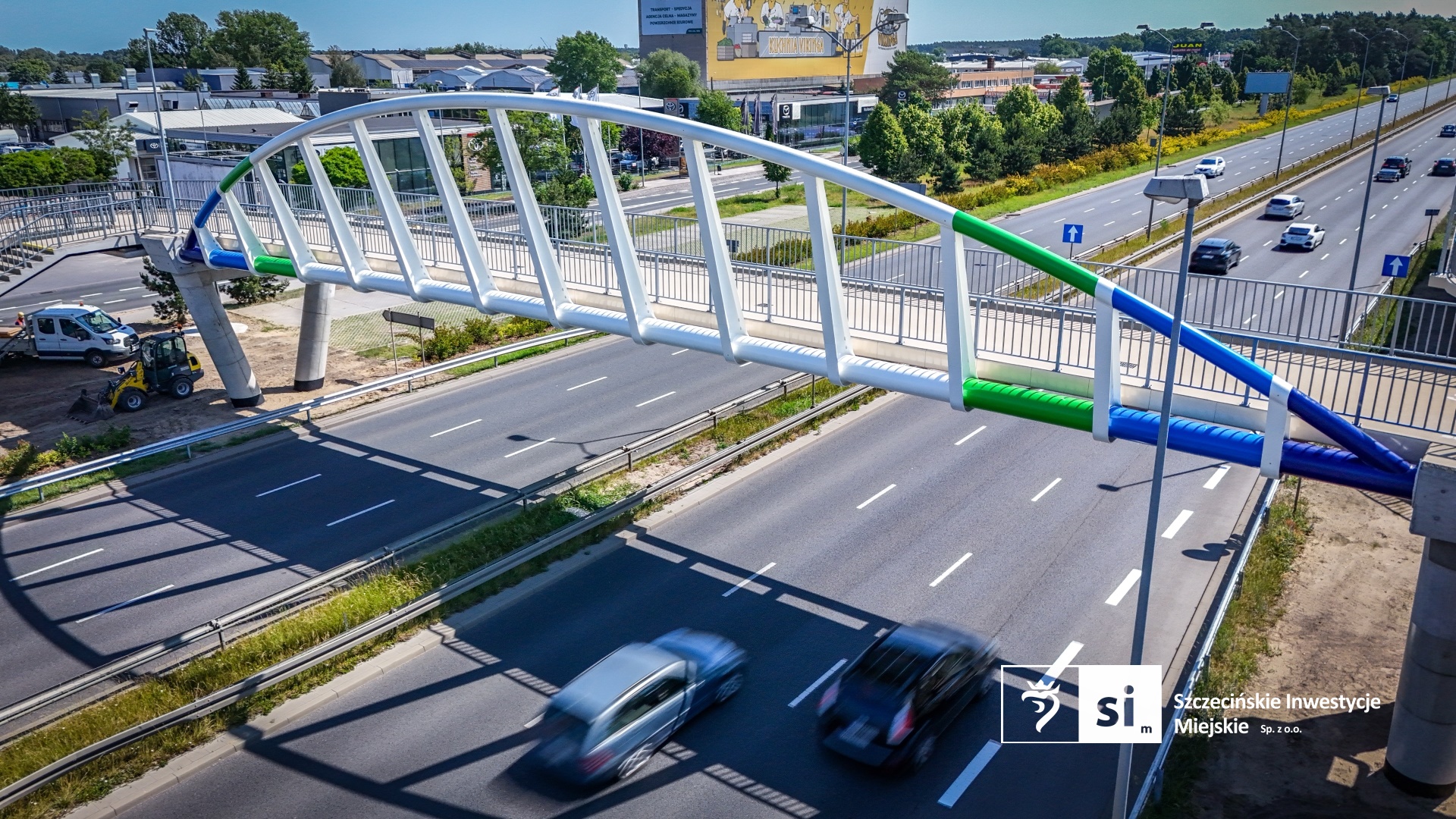 zrealizowana kładka dla pieszych nad ulicą Struga